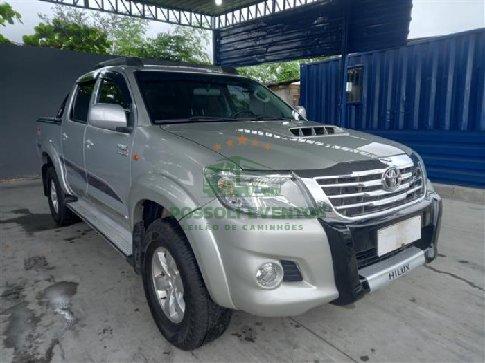 TOYOTA HILUX CD4X4 STD 2015